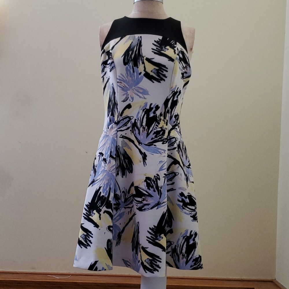 dress knees length - Picture 1 of 7